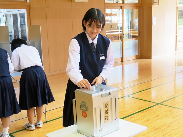 生徒会役員選挙の様子6