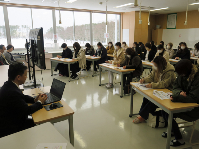 新入生入学説明会の様子9