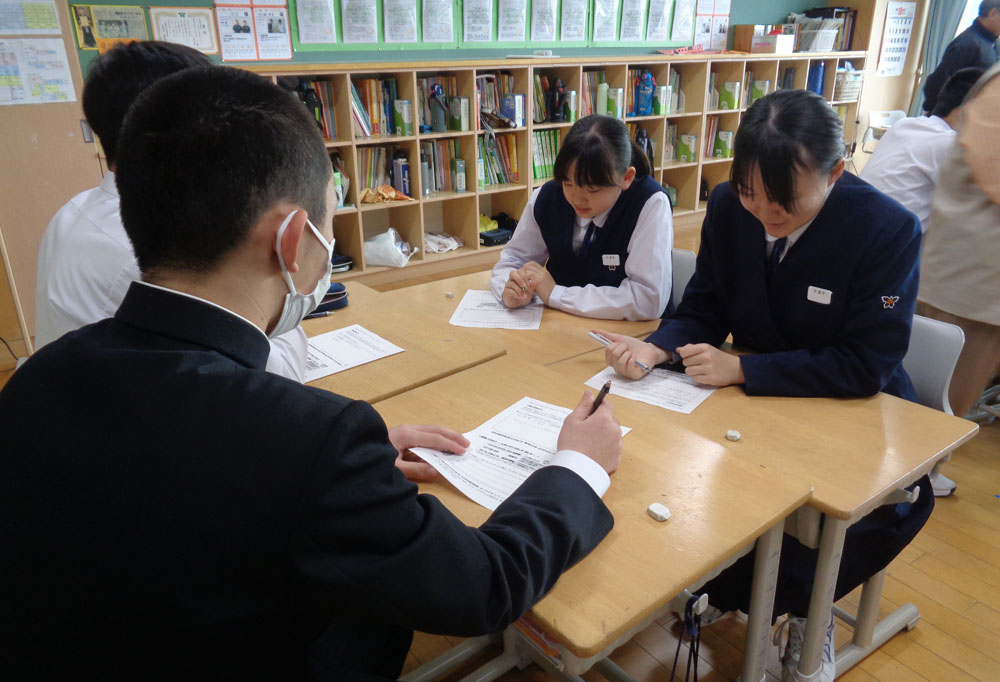 ２年SOSの出し方講座の様子2