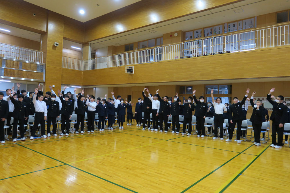 ２年救急救命講習会の様子2