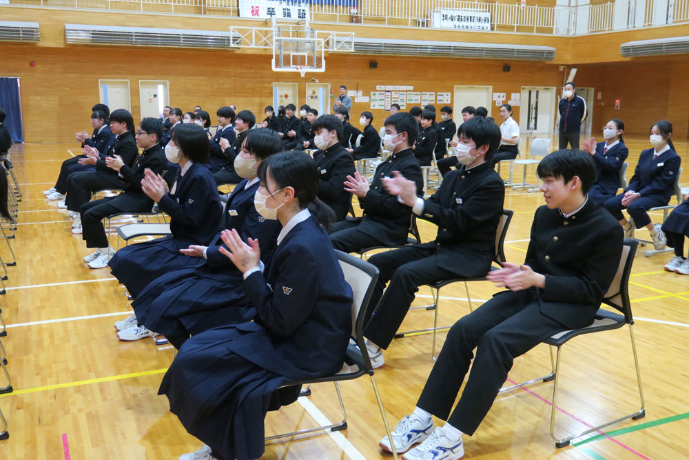 ３年生を励ます会の様子6