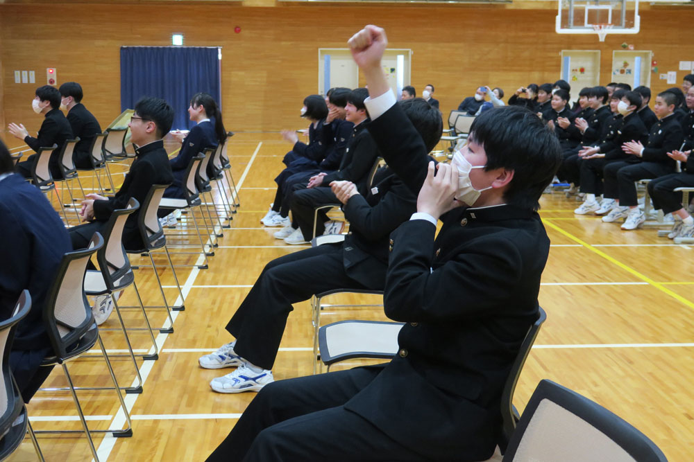 ３年生を励ます会の様子17