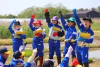 ５年生アグリプロジェクト～田植え体験～