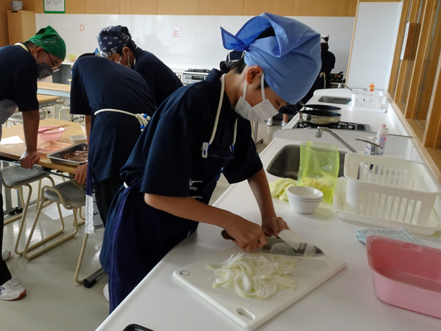 調理実習の様子1