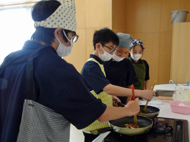 調理実習の様子5