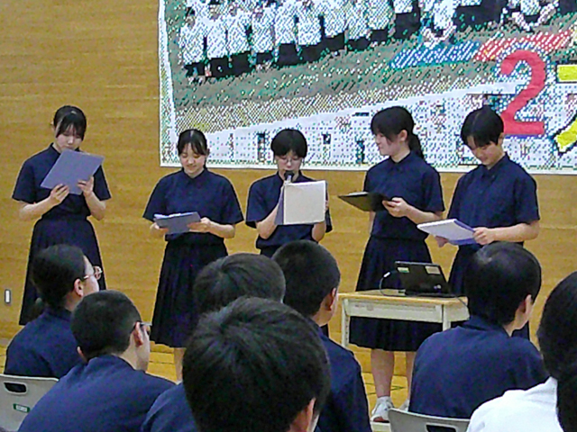 ３年修学旅行発表会の様子1