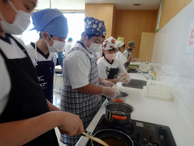 調理実習の様子2