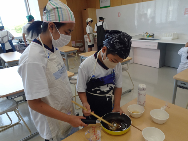 調理実習の様子3