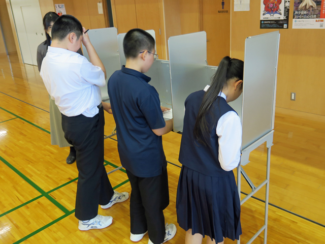 生徒会役員選挙の様子6