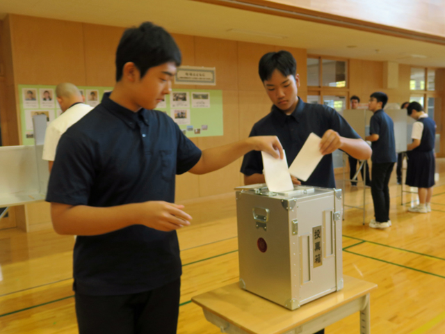 生徒会役員選挙の様子8
